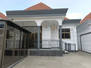 4bdrm Villa in Addis Ababa Ayat, Bole for sale