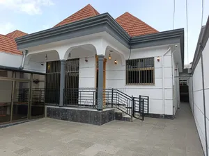 4bdrm Villa in Addis Ababa Ayat, Bole for sale