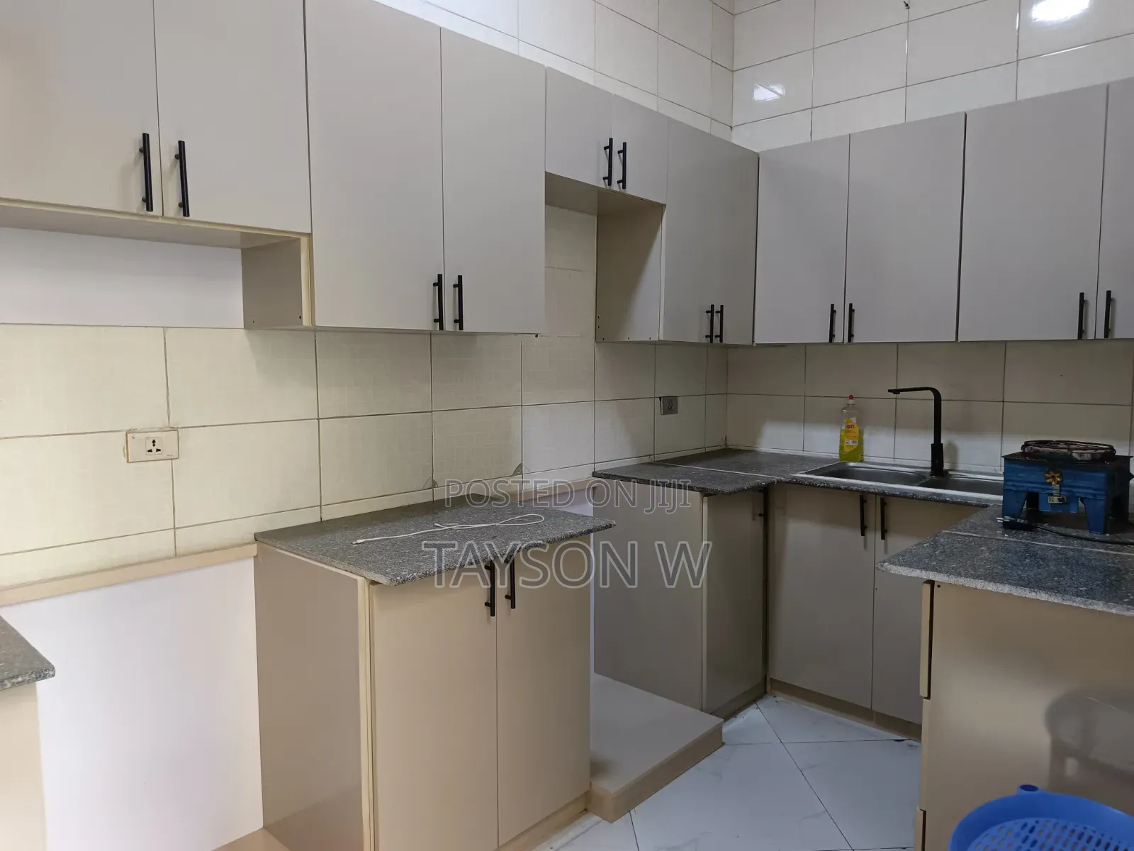 4bdrm Villa in Addis Ababa Ayat, Bole for sale