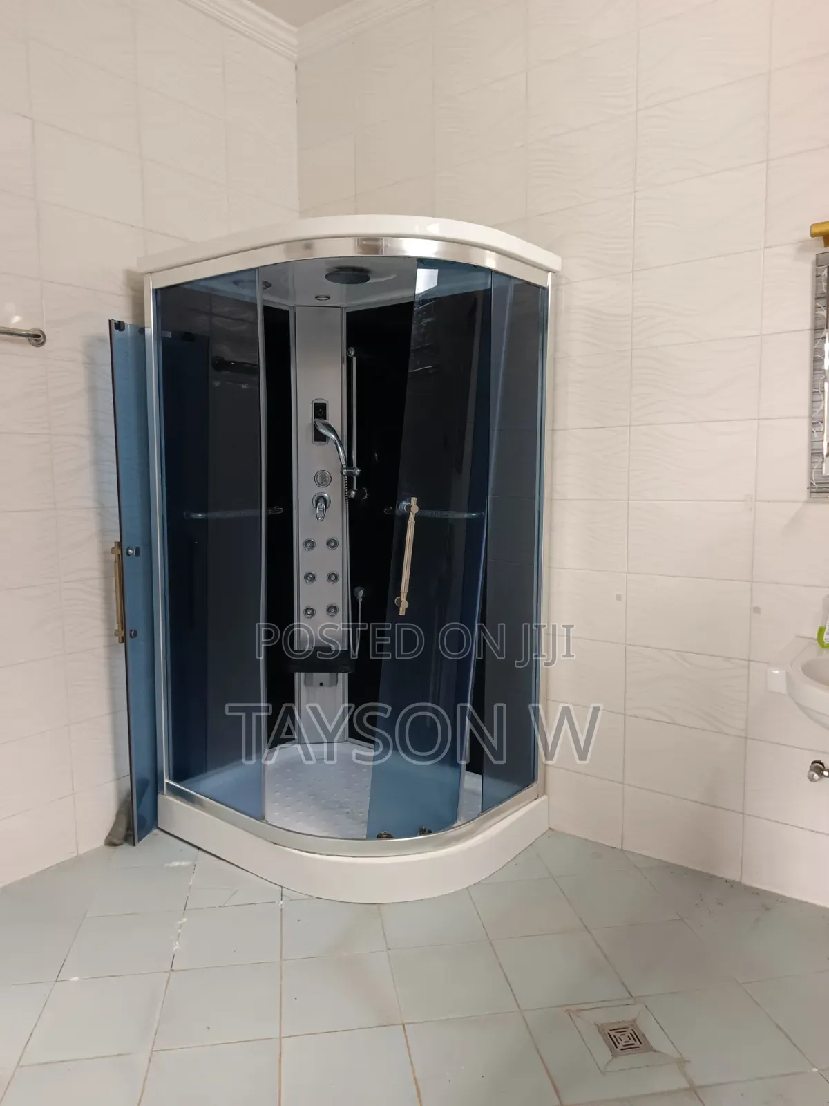 4bdrm Villa in Addis Ababa Ayat, Bole for sale