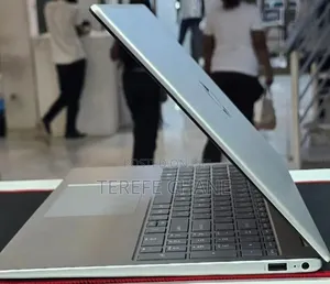 New Laptop HP Stream Notebook 16GB Intel Core i7 SSD 1T