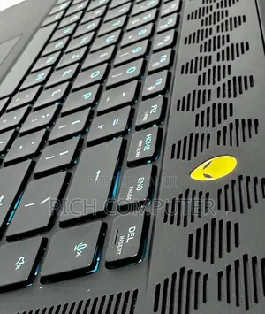 New Laptop Alienware 15 R2 32GB Intel Core i9 SSD 1T