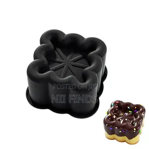 Scalloped Square Silicone Mold