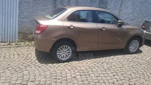 Suzuki Dzire 2022 Gold