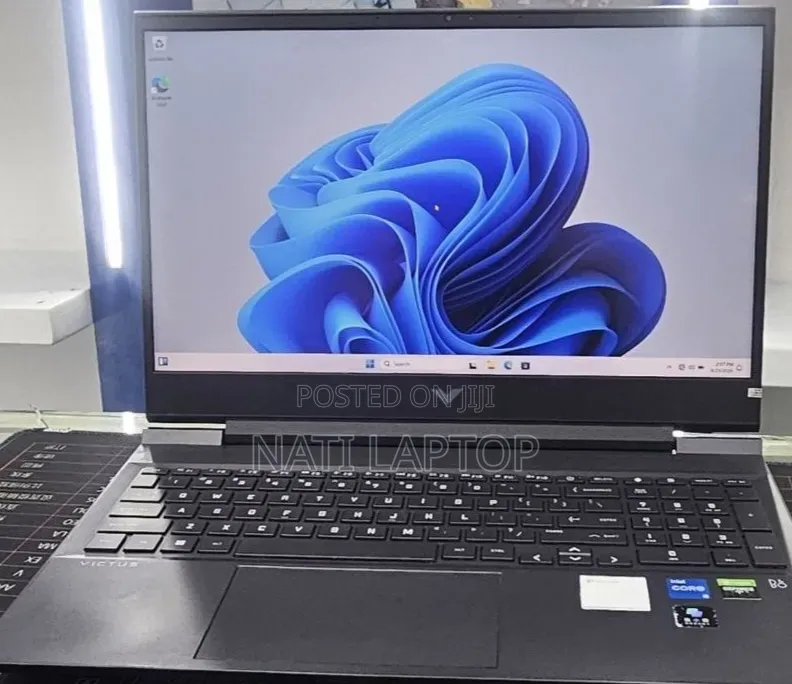 New Laptop HP Victus 15 16GB Intel Core i5 SSD 512GB