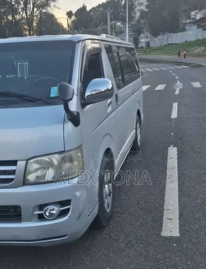 Toyota HiAce 2007 Silver