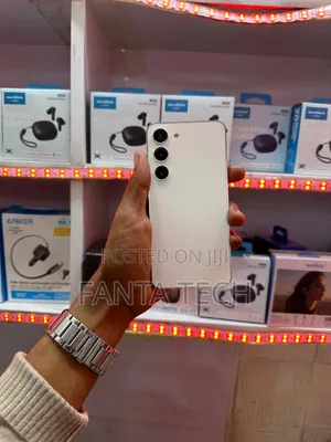 New Samsung Galaxy S23 256 GB White