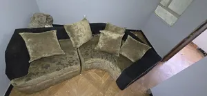 Sofa Solina ጥሩ አቋም ለይ ያለ ሶፋ ነው አለው