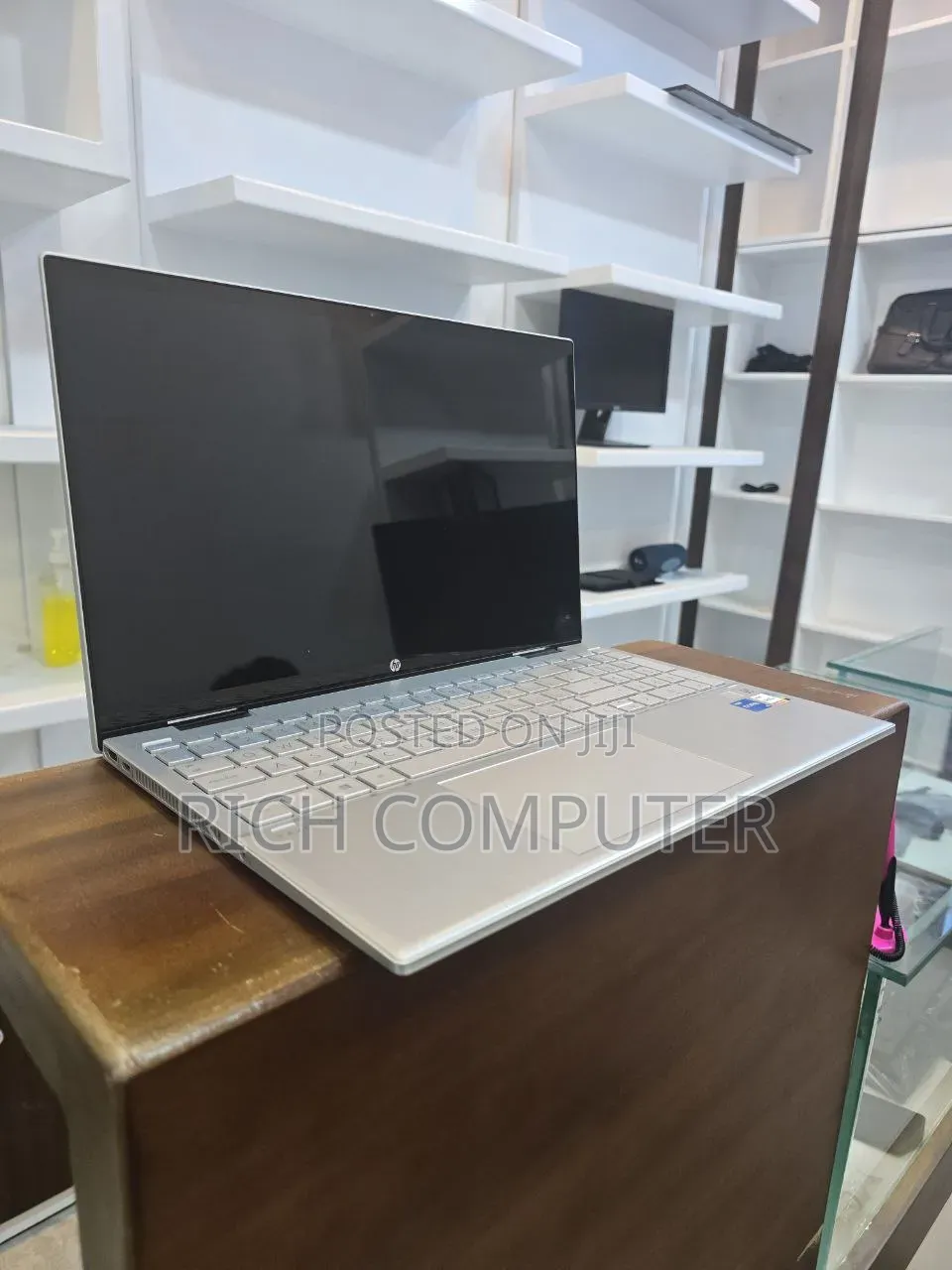 New Laptop HP Pavilion 15 8GB Intel Core i7 SSD 512GB