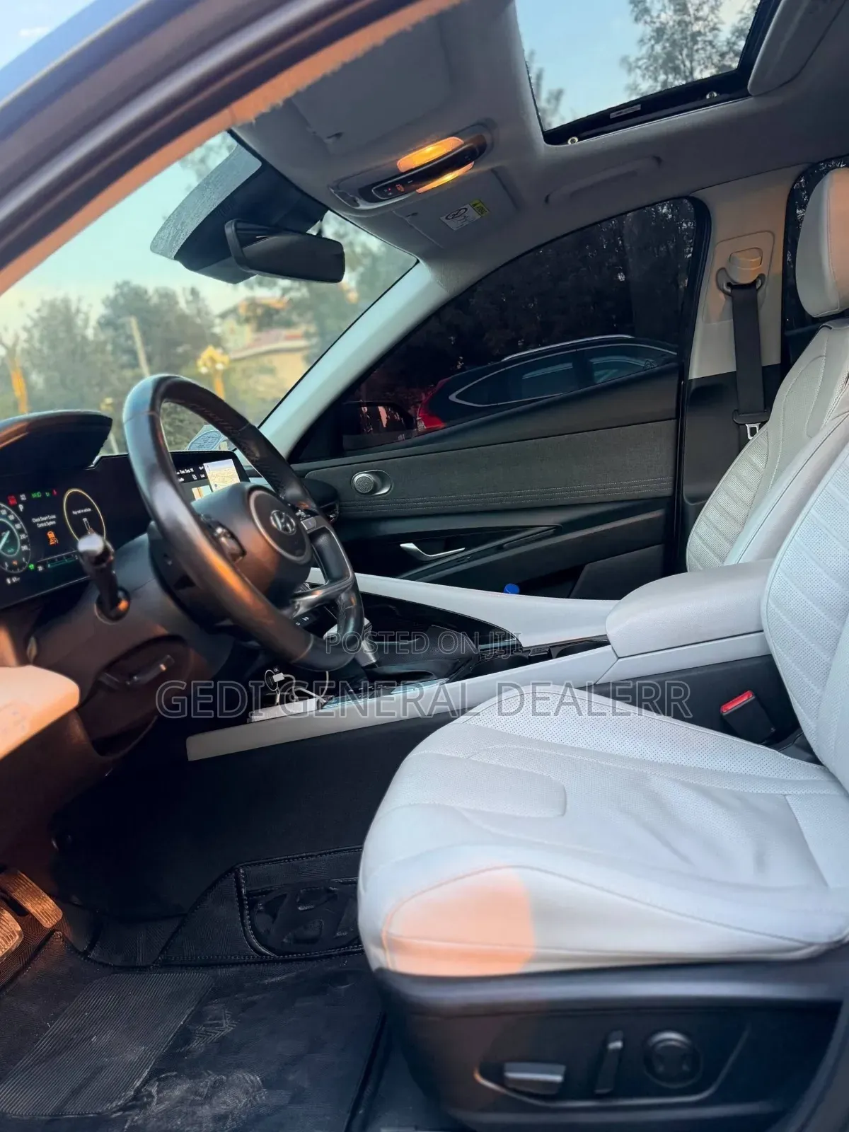 Hyundai Avante 2022 Gray