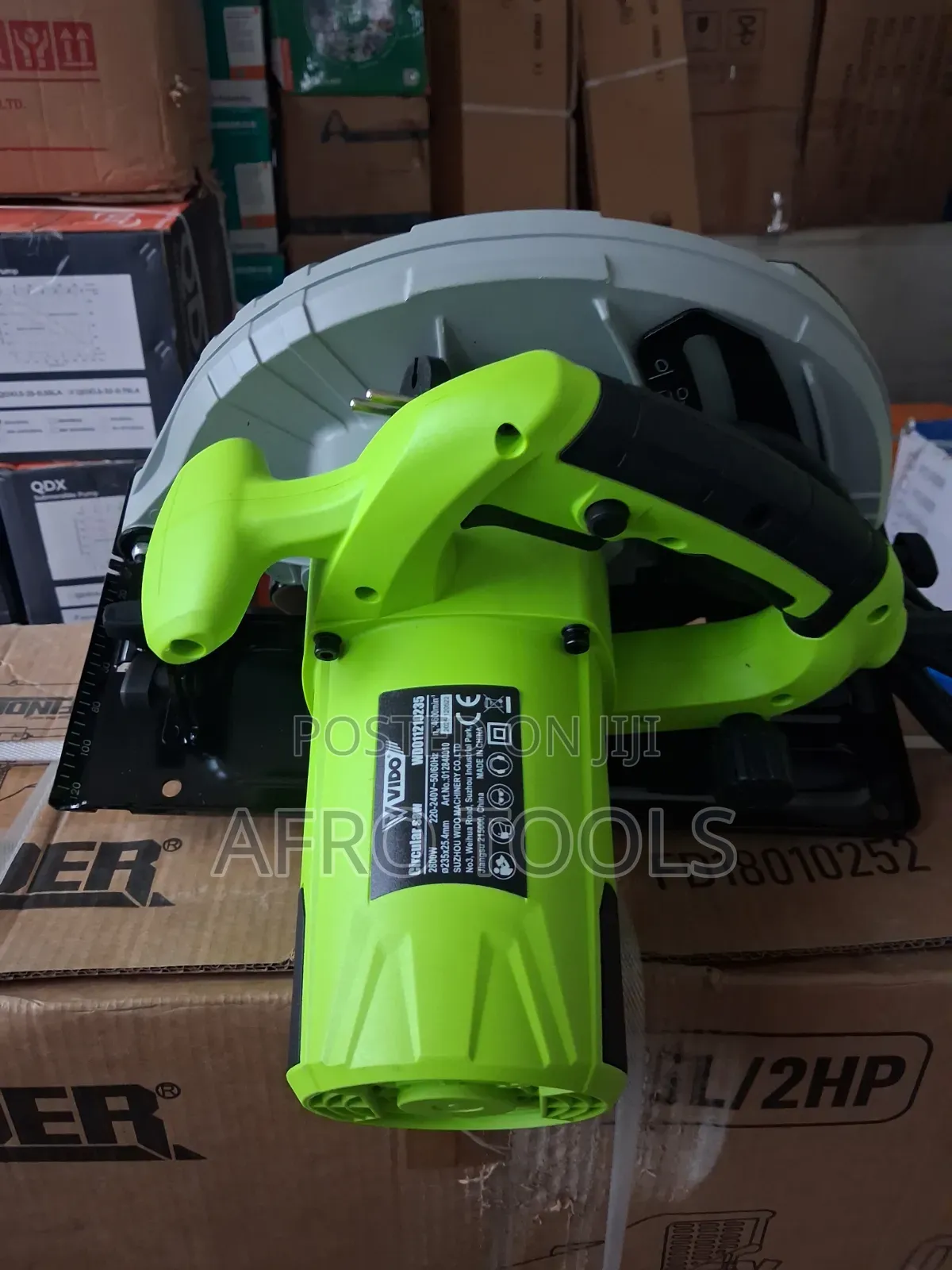 Vido የእንጨት መቁረጫ ማሽን (Vido 2800W Circular Saw)
