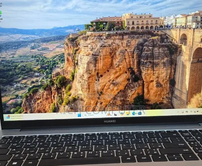 New Laptop Huawei MateBook X Pro 16GB Intel Core i7 SSD 512GB