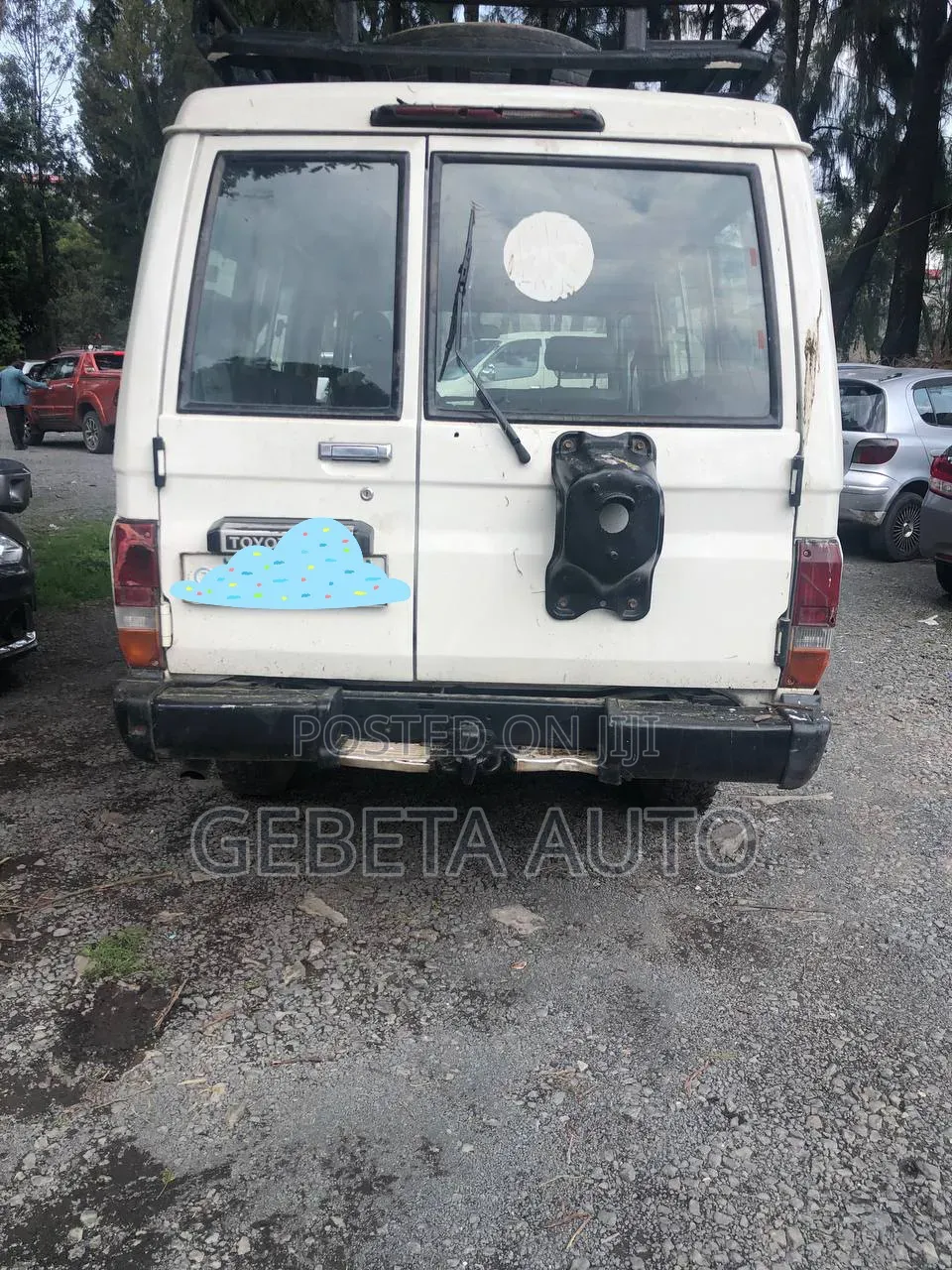 Toyota Land Cruiser 2003 White