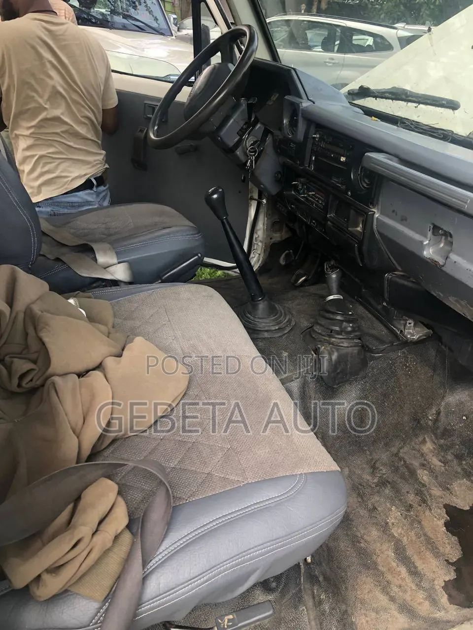 Toyota Land Cruiser 2003 White