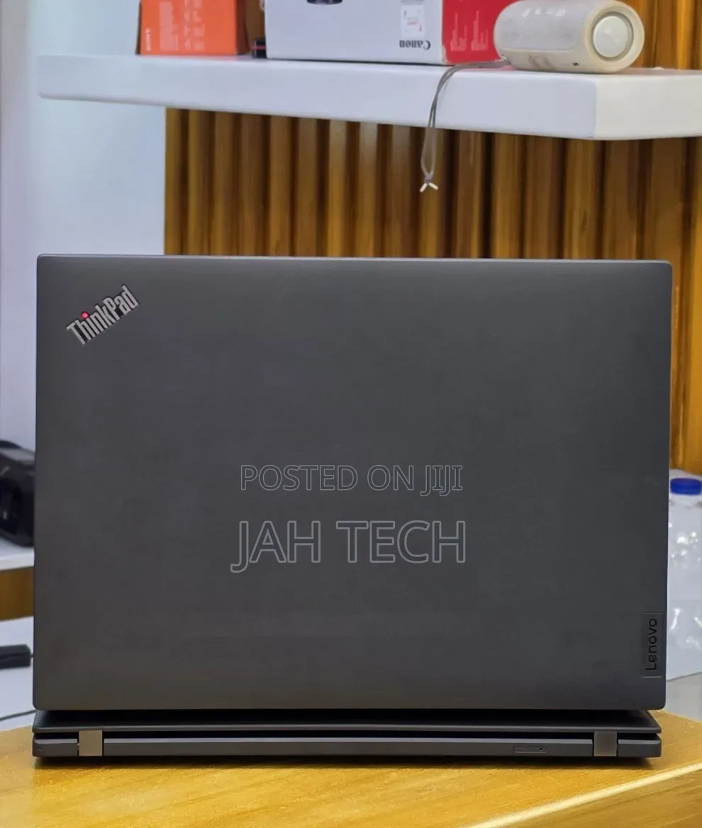 New Laptop Lenovo ThinkPad T14 16GB Intel Core i7 SSD 512GB