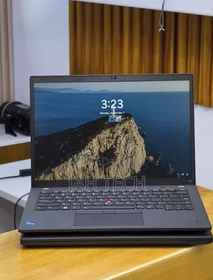New Laptop Lenovo ThinkPad T14 16GB Intel Core i7 SSD 512GB