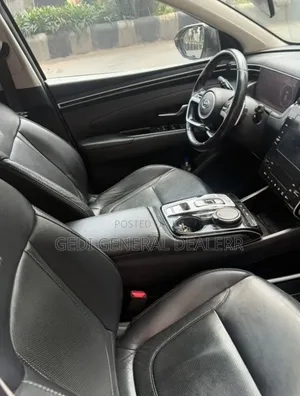 Hyundai Tucson 2022 White
