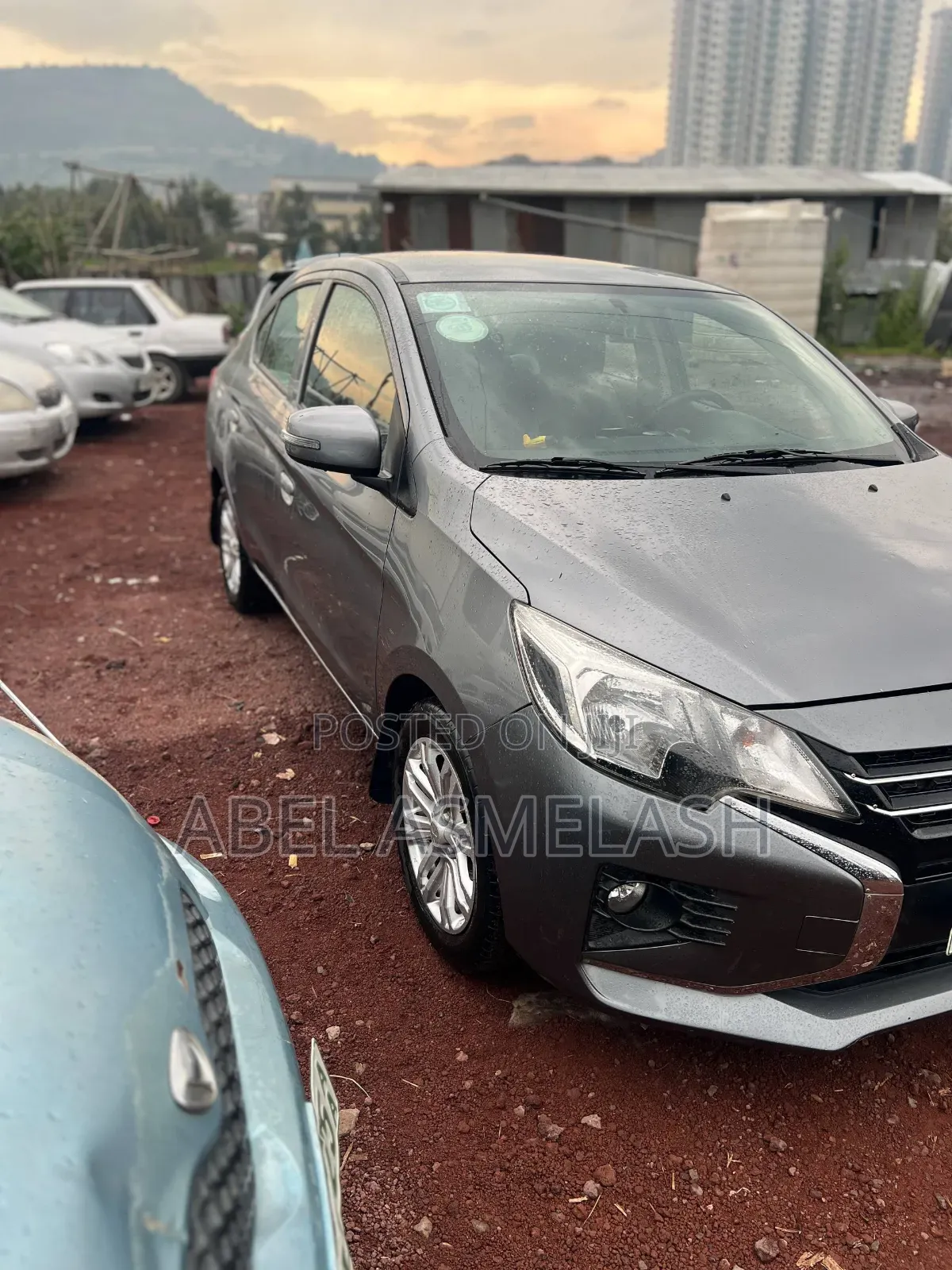 Mitsubishi Attrage 2022 Silver