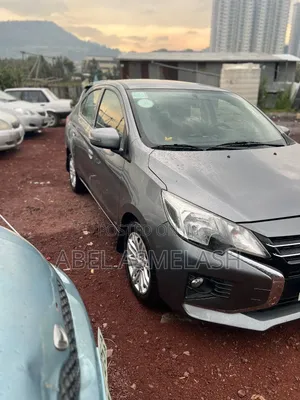 Mitsubishi Attrage 2022 Silver