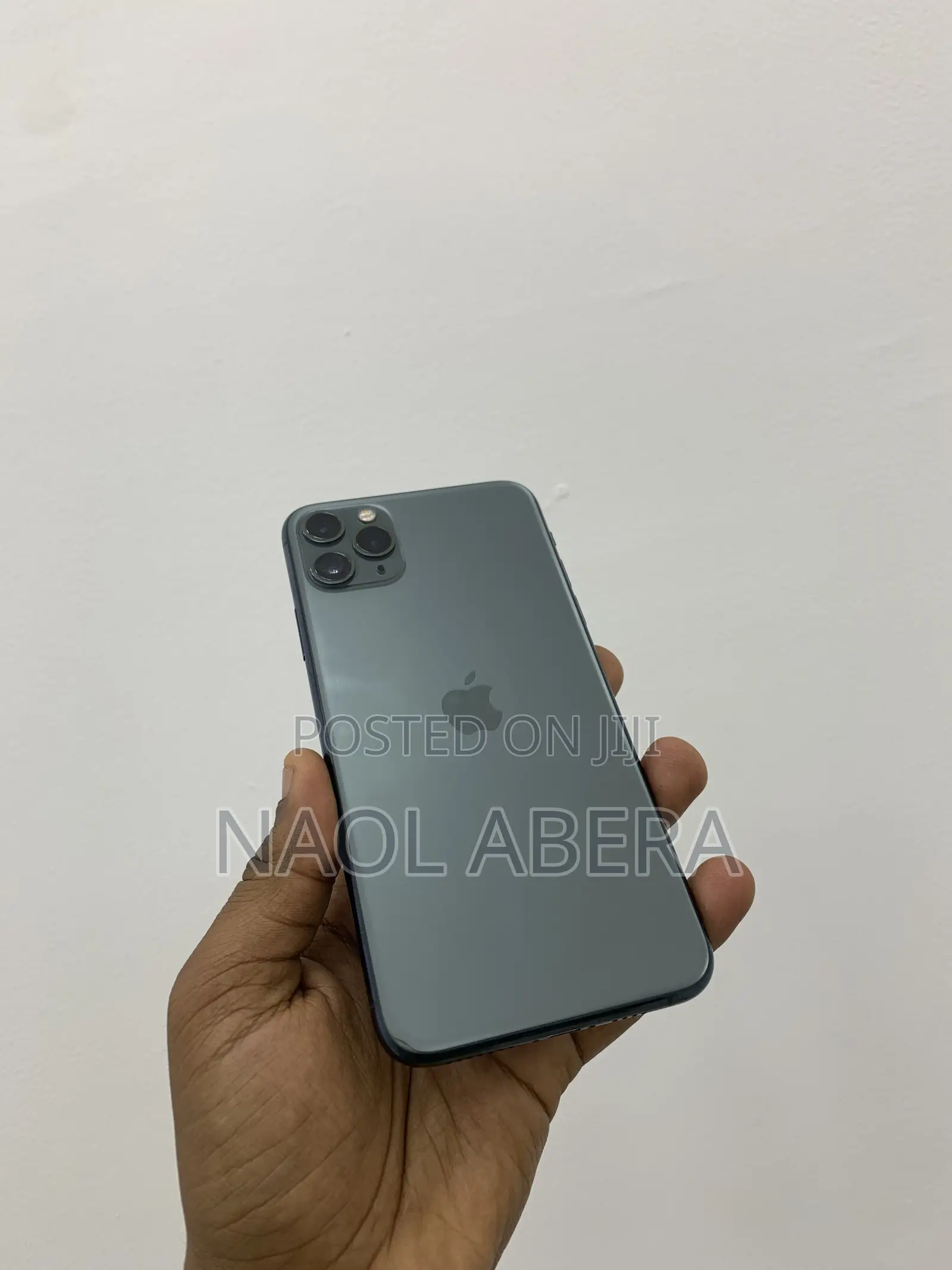 New Apple iPhone 11 Pro Max 64 GB Silver