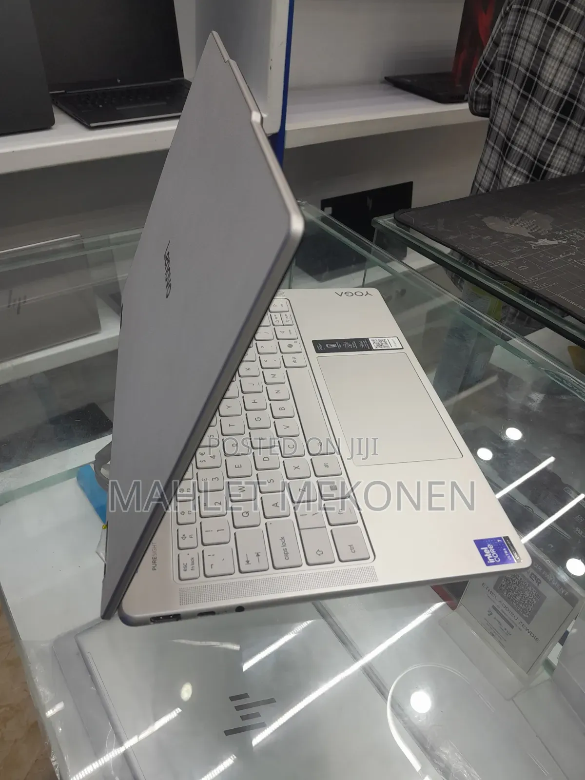 New Laptop Lenovo Yoga 7i 16GB Intel Core Ultra 7 SSD 1T