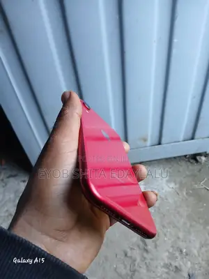 Apple iPhone XR 64 GB Red