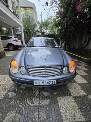 Mercedes-Benz E240 2003 Blue