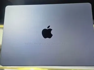 New Laptop Apple MacBook Air 2024 M3 8GB Apple M3 SSD 256GB