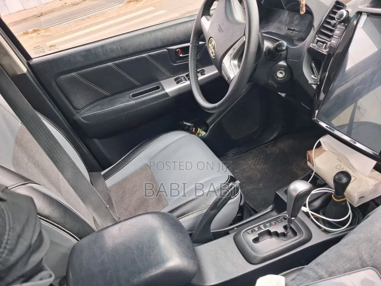 Toyota Hilux 2014 Gold