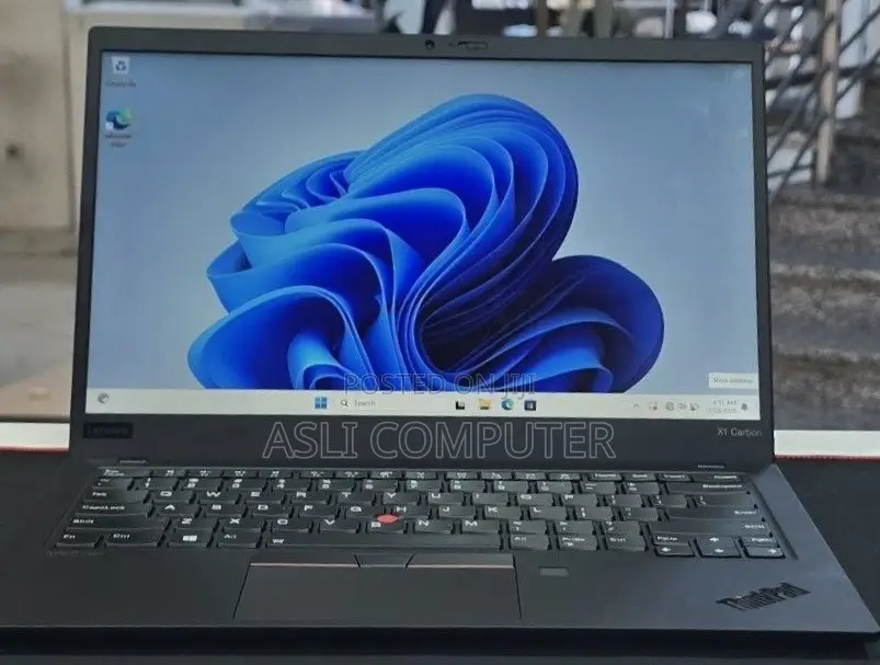 New Laptop Lenovo ThinkPad X1 Carbon 16GB Intel Core i7 SSD 512GB