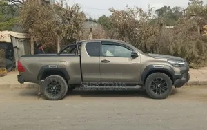 Toyota Hilux 2021 Gray