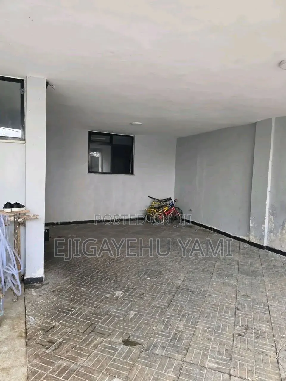 Furnished 5bdrm Penthouse in G+3, Bole for sale