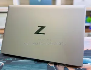 New Laptop HP ZBook Firefly G8 16GB Intel Core i7 SSD 512GB