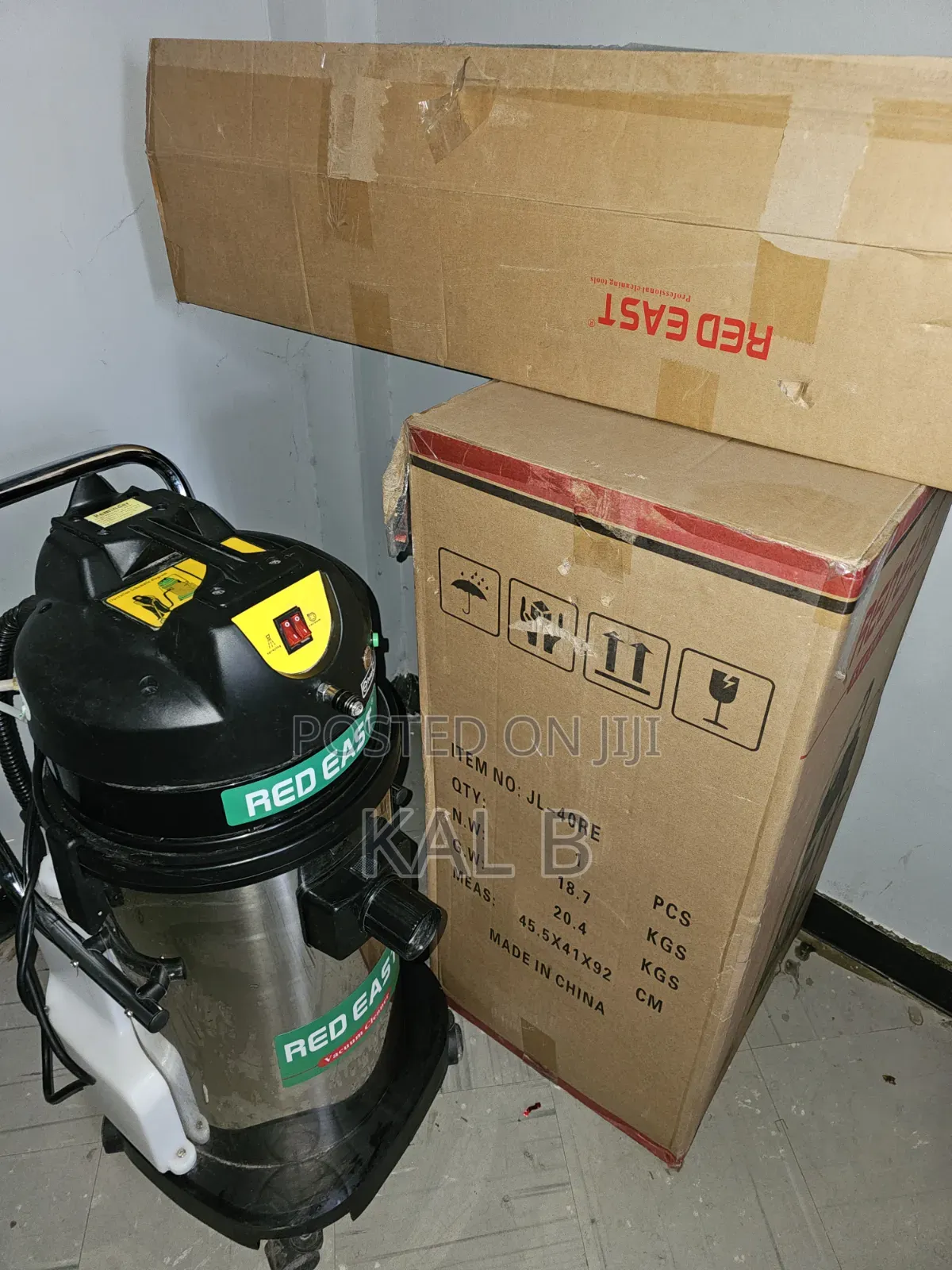 Wet and Dry Vaccume Cleaner