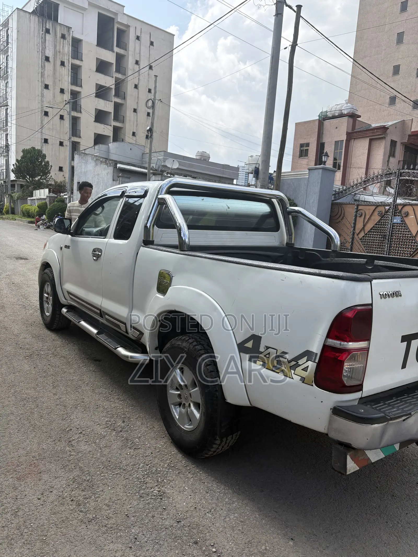 Toyota Hilux 2008 White
