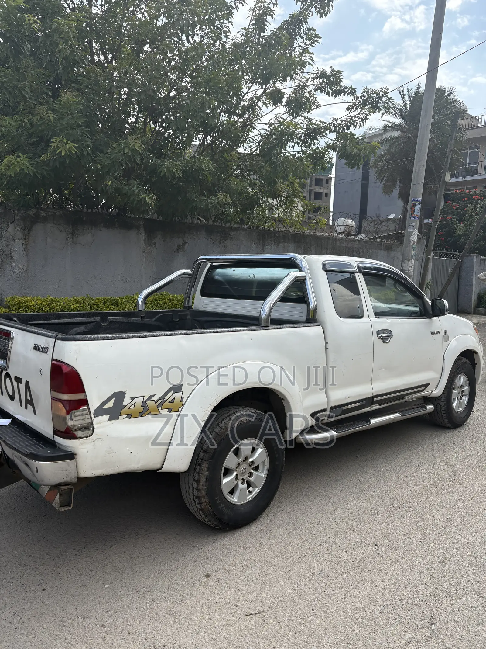 Toyota Hilux 2008 White