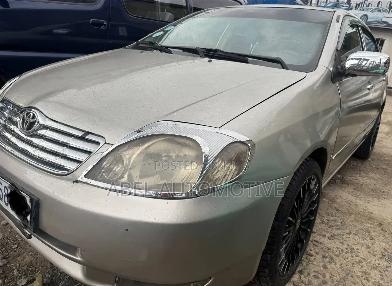 Toyota Corolla 2003 Gold