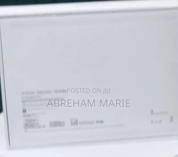New Laptop Apple MacBook Pro 2025 M5 24GB Apple M5 Pro SSD 1T