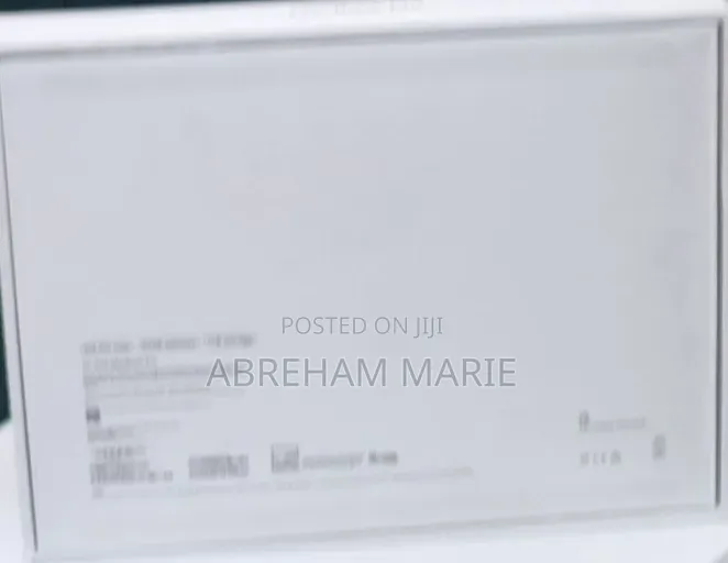 New Laptop Apple MacBook Pro 2025 M5 24GB Apple M5 Pro SSD 1T