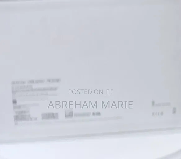 New Laptop Apple MacBook Pro 2025 M5 24GB Apple M5 Pro SSD 1T
