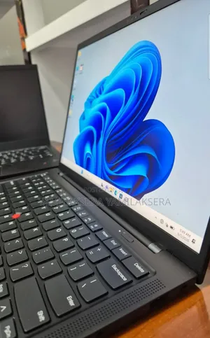 New Laptop Lenovo ThinkPad X1 Carbon 16GB Intel Core i5 SSD 512GB