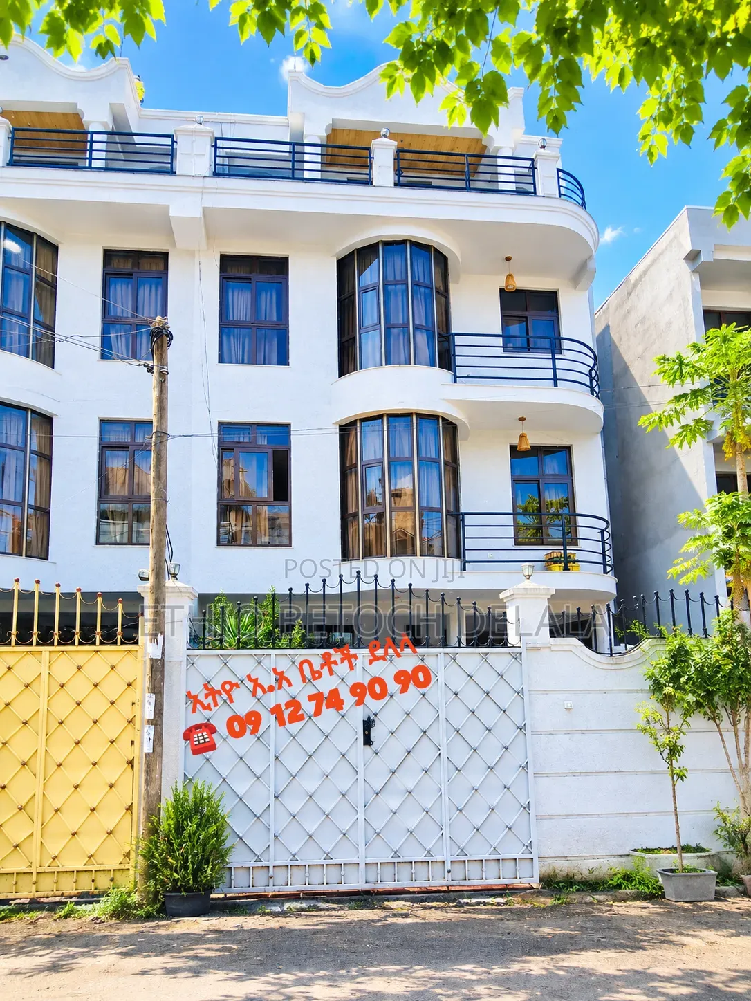 Furnished 6bdrm Villa in Bole for sale