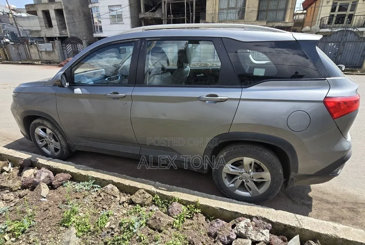 Chevrolet Captiva 2022 Gray