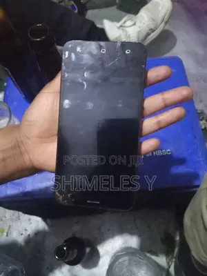 Hisense C30 Lite 16 GB Black