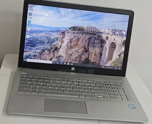 New Laptop HP Pavilion 15 8GB Intel Core i5 HDD 1T