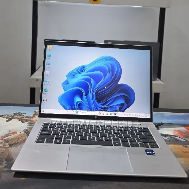New Laptop HP EliteBook 840 G10 16GB Intel Core i7 SSD 512GB
