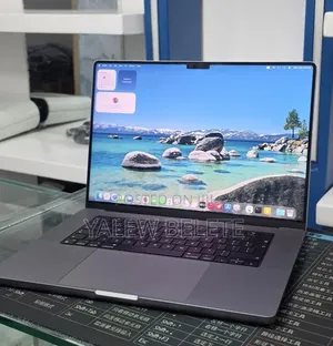 New Laptop Apple MacBook Pro 2021 M1 32GB Apple M1 Pro SSD 32GB