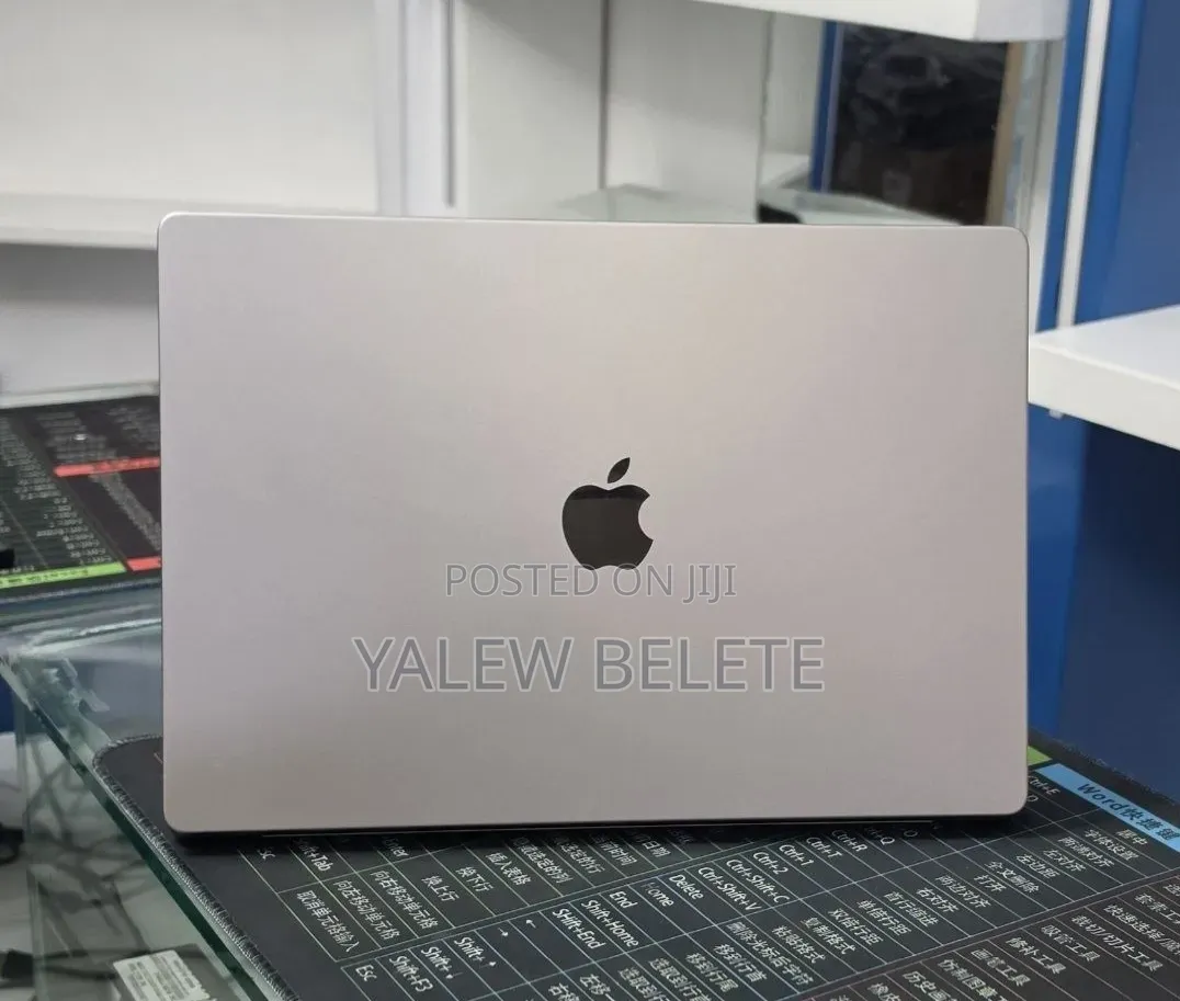 New Laptop Apple MacBook Pro 2021 M1 32GB Apple M1 Pro SSD 32GB