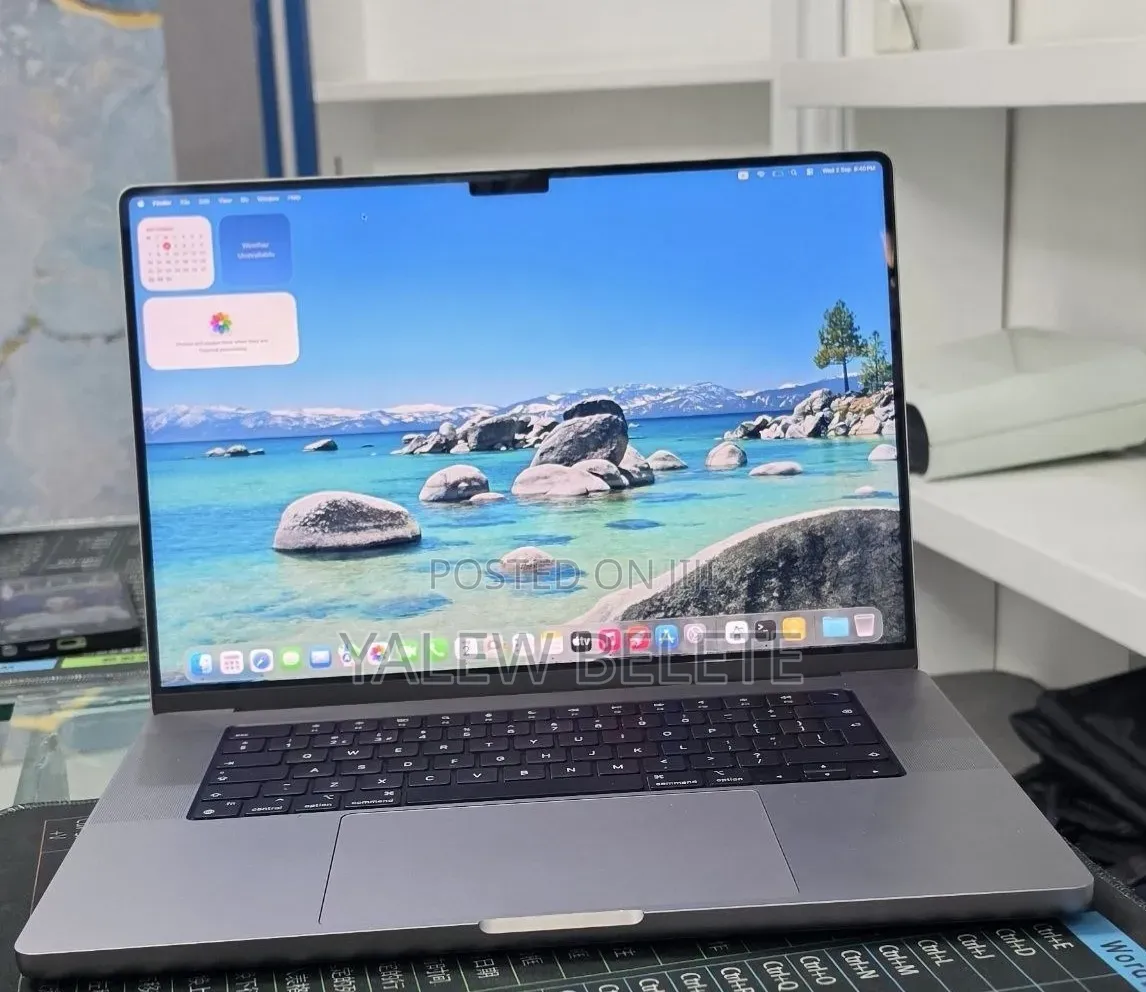 New Laptop Apple MacBook Pro 2021 M1 32GB Apple M1 Pro SSD 32GB
