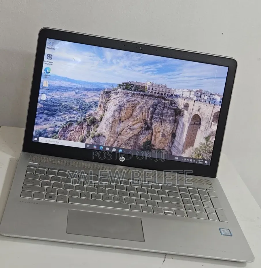 New Laptop HP Pavilion 14 8GB Intel Core i5 HDD 1T